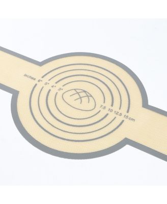 6 Quart Enameled Cast Iron Bread Pot in Red with Baking Mat