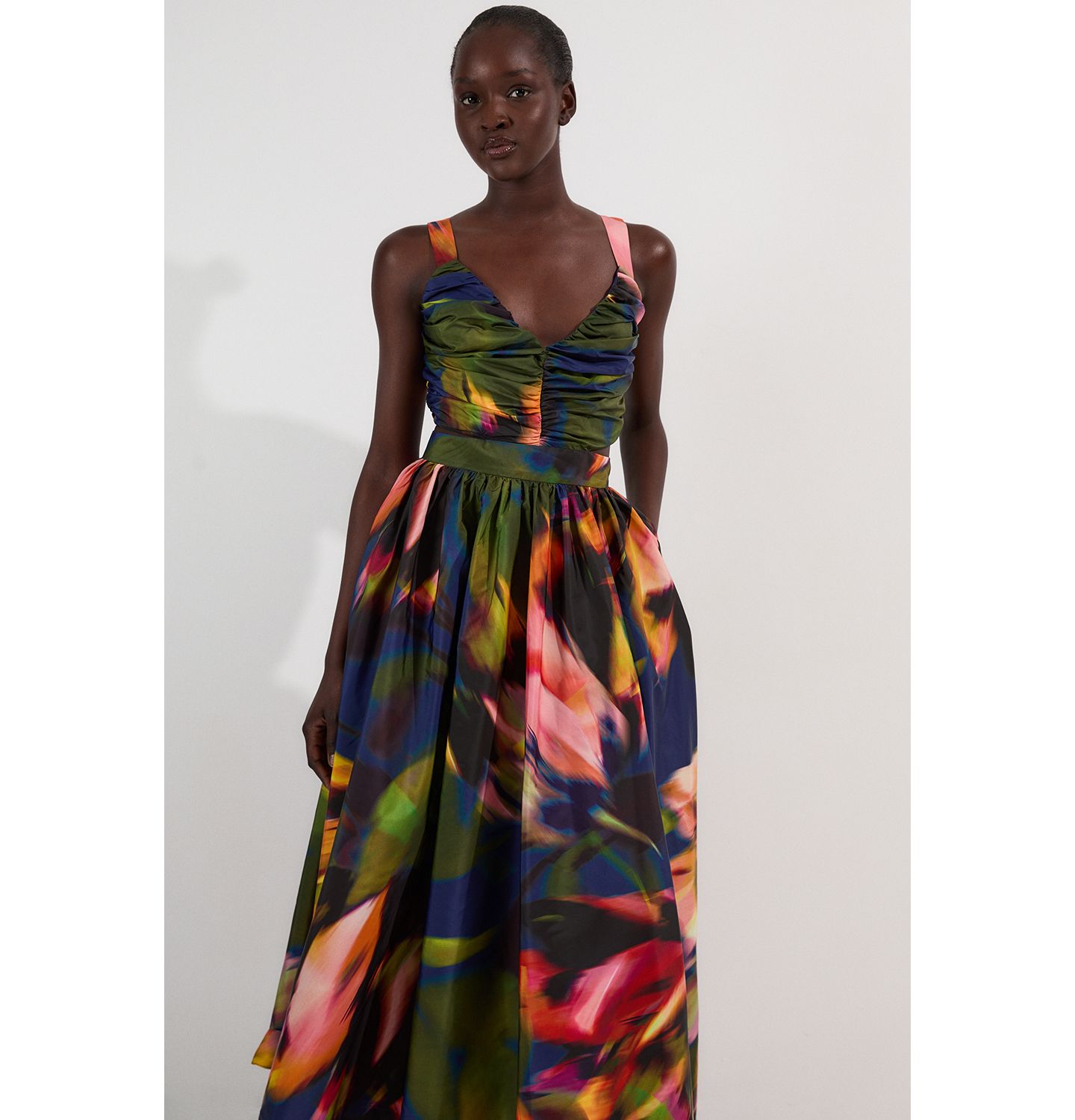 Женское платье Karen Millen Blurred Floral Taffeta Maxi, цвет: Разноцветный — фото 4