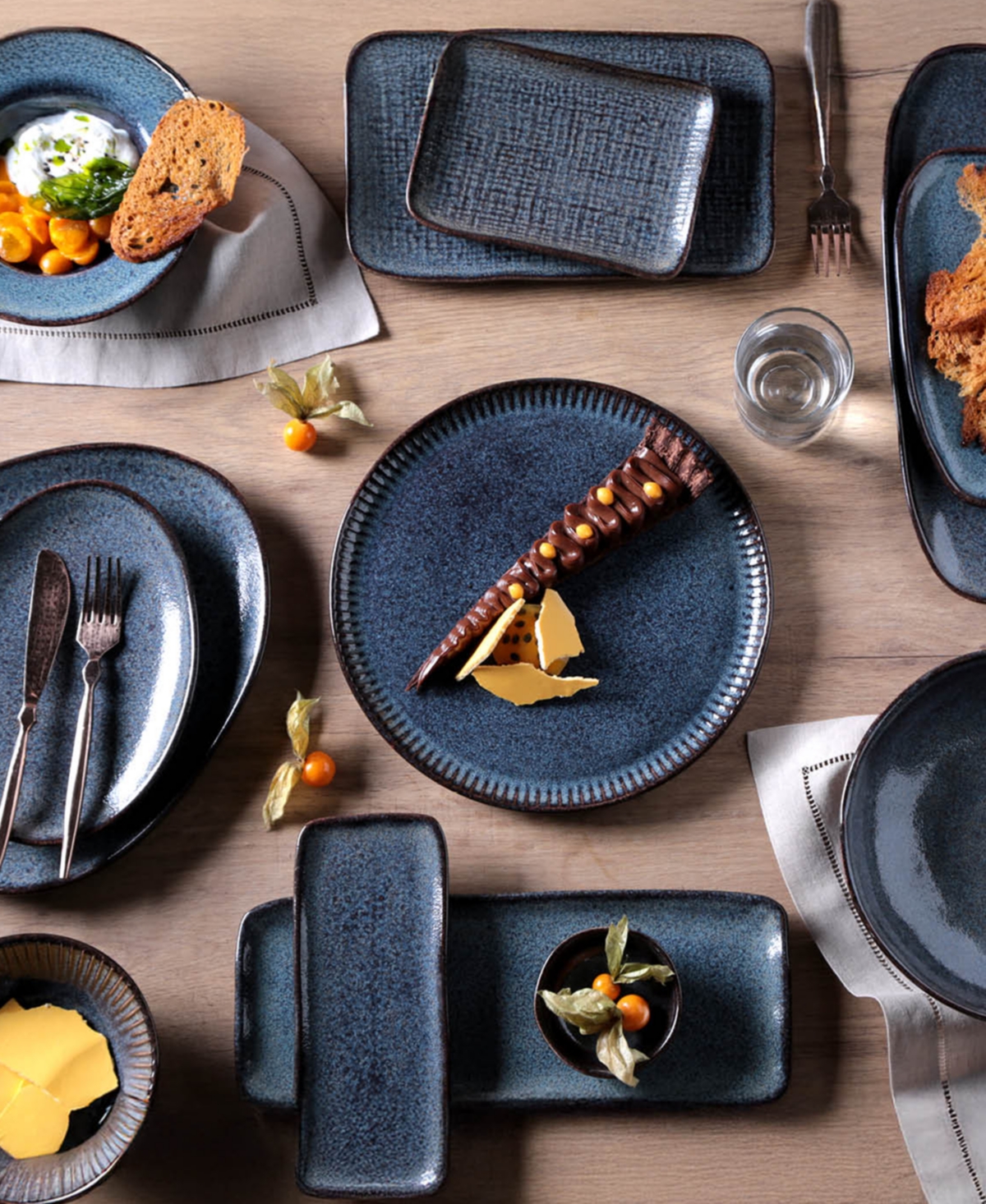 Porto Brasil Stoneware Linhas Dinner Plates