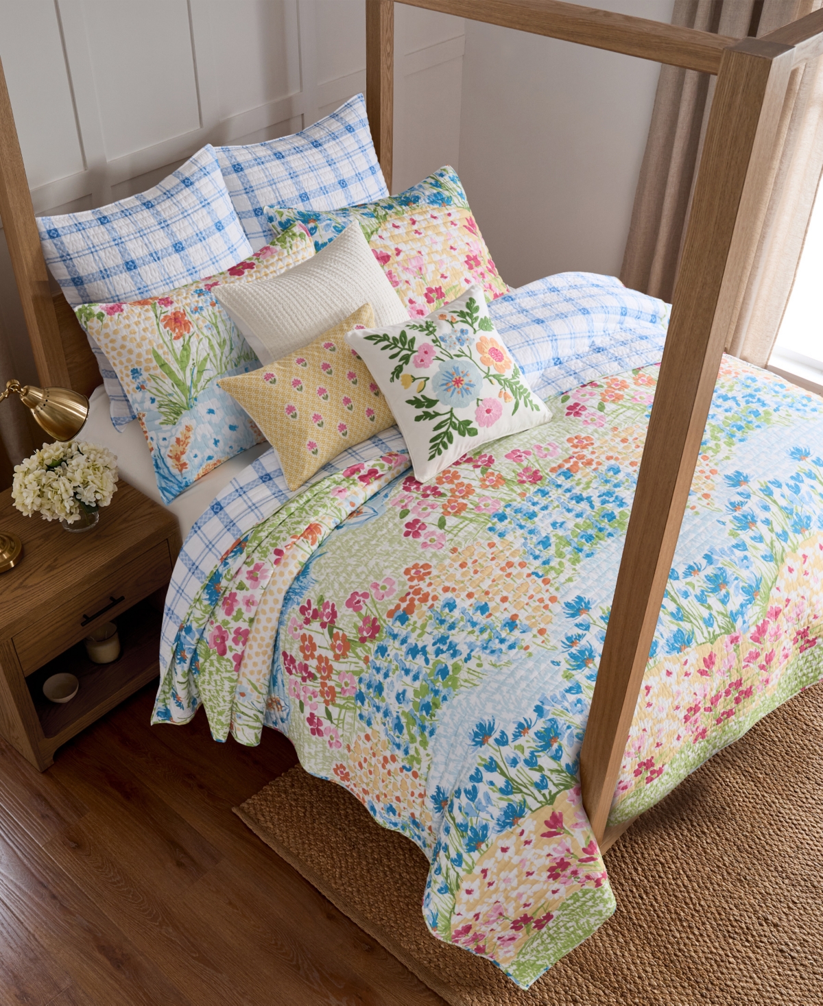 Levtex Home Blooming Hillside Reversible 3-Pc. Quilt Set, King/California King