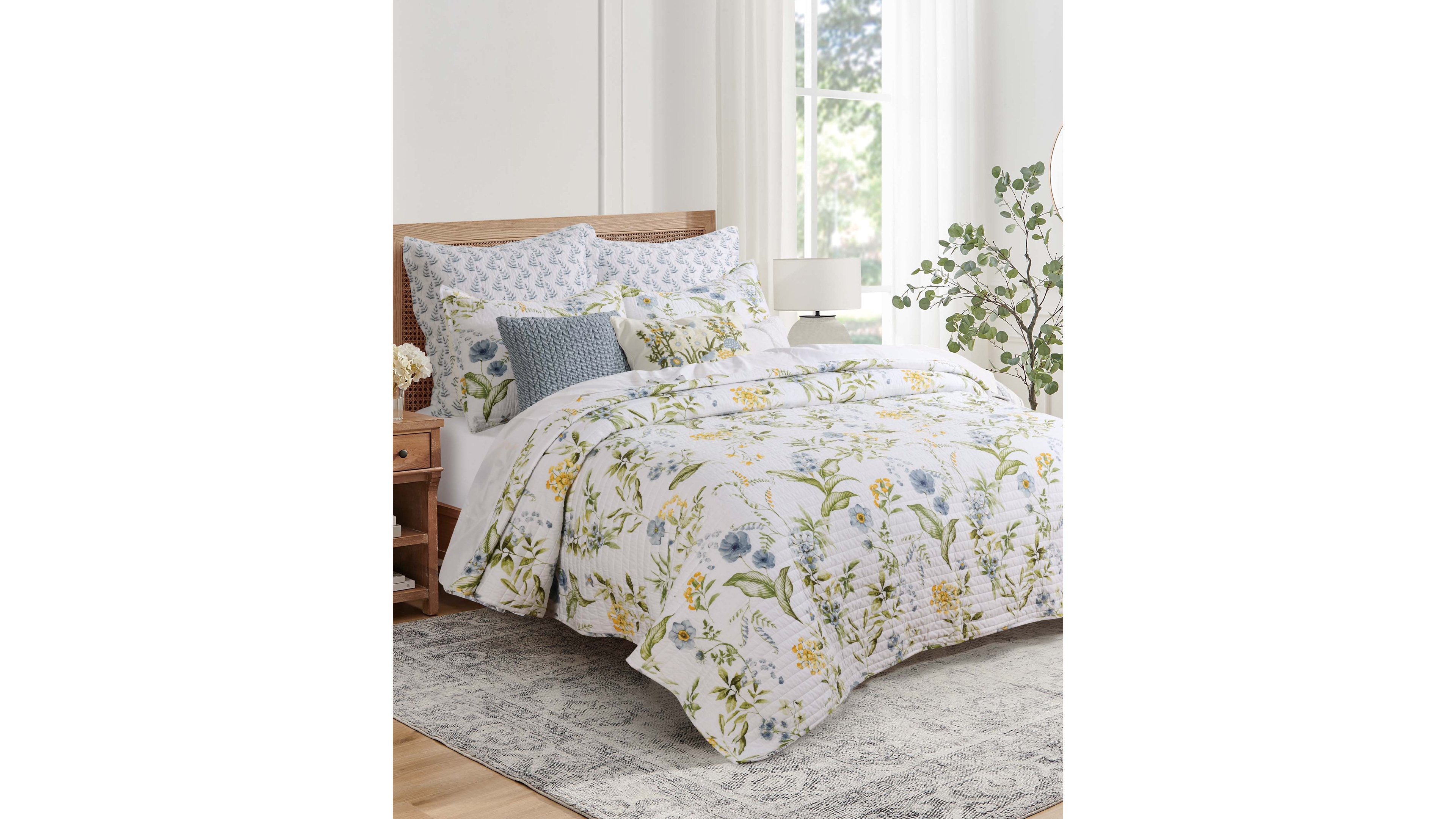 Levtex Viviana Watercolor Floral 3-Pc. Quilt Set, King