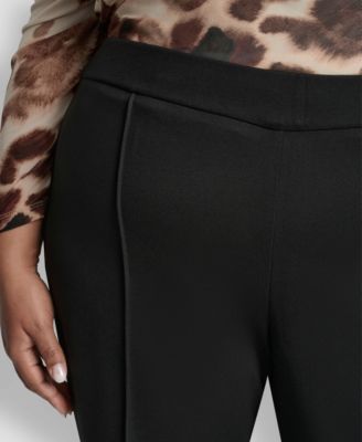 Plus Size Mid Rise Pleat Detail Straight Fit Pants