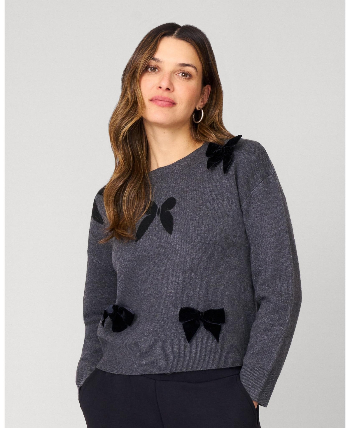 Cable & Gauge Women's Cropped Bow Sweater