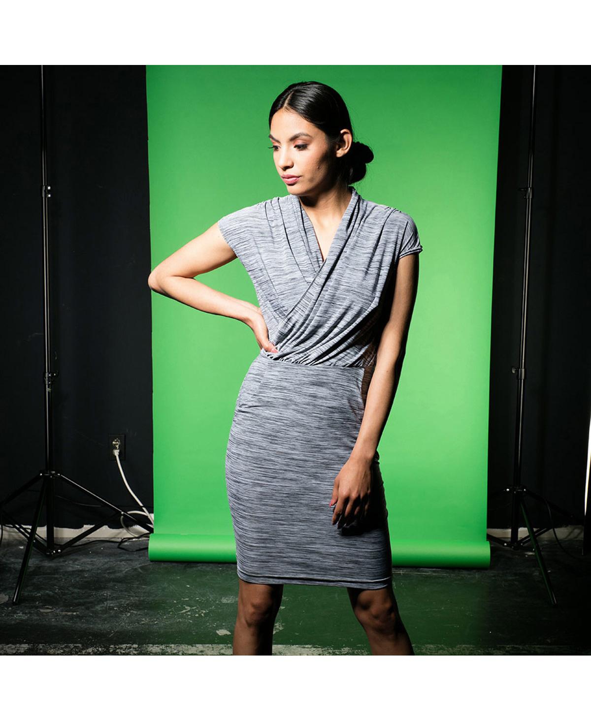 Savage Widetone Seamless Background Paper, 86"x18', Tech Green, #46