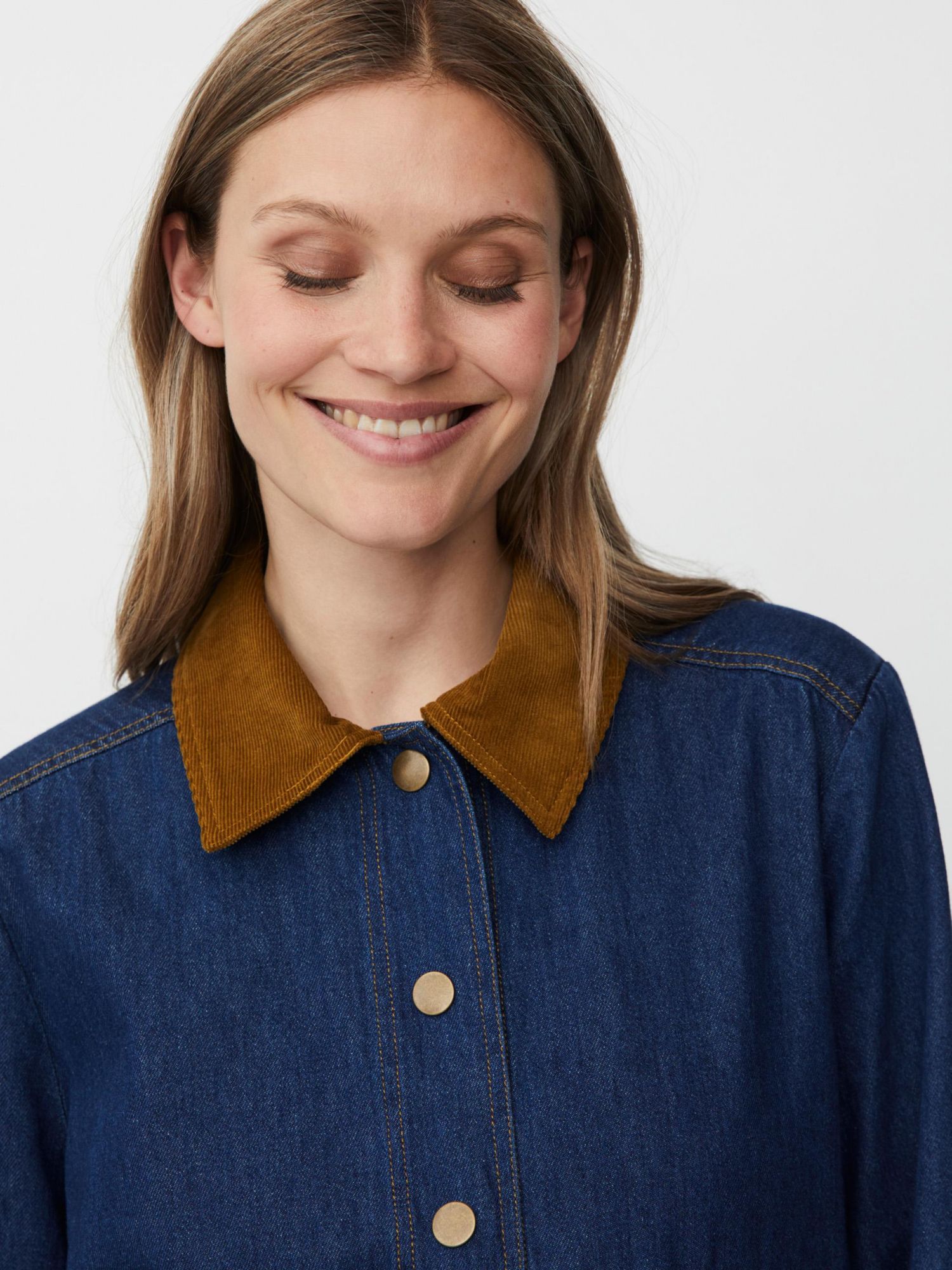 Women's Long Sleeve Velvet Collared Denim Jacket
