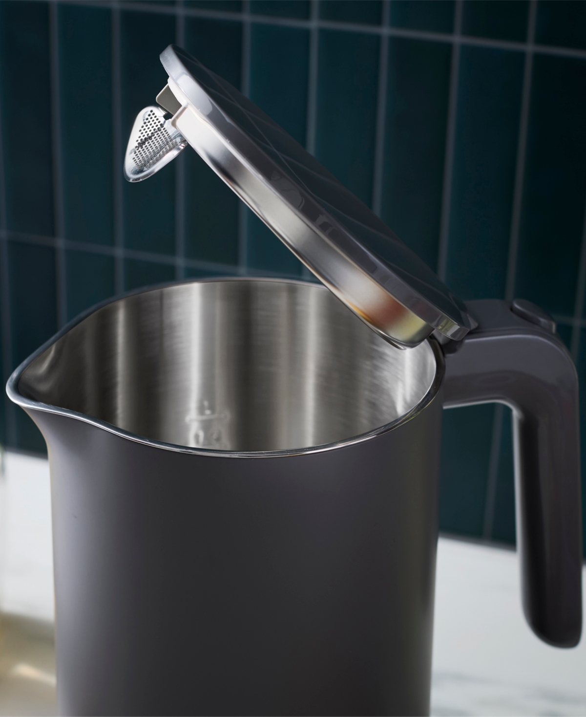 Zwilling 1-liter Cool Touch Electric Tea Kettle In Black
