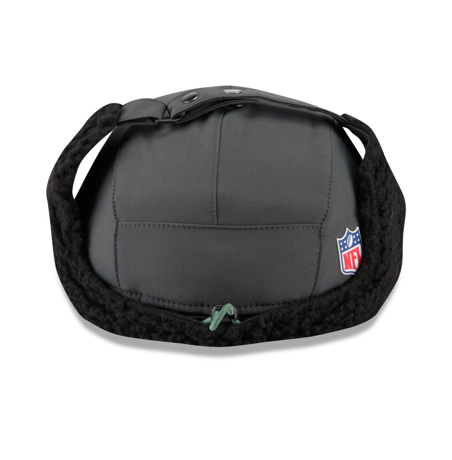 Мужская кепка New Era Charcoal Green Bay Packers 2025 Sideline Cold Weather Runner Dog Ear Adjustable Hat — фото 4