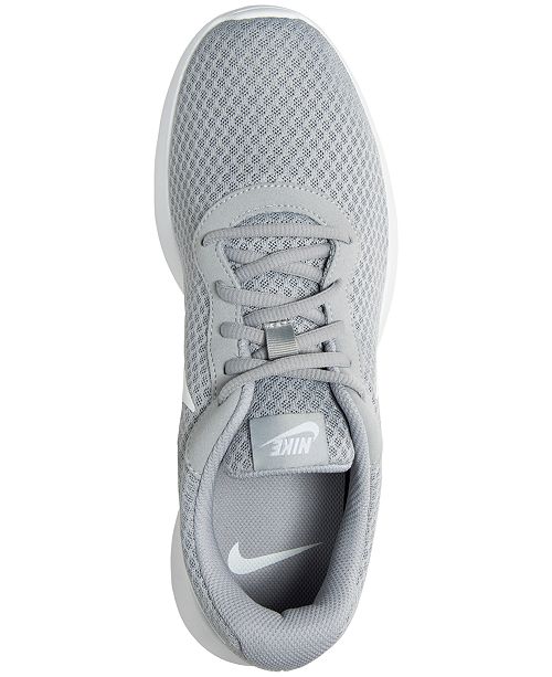 finish line nike tanjun