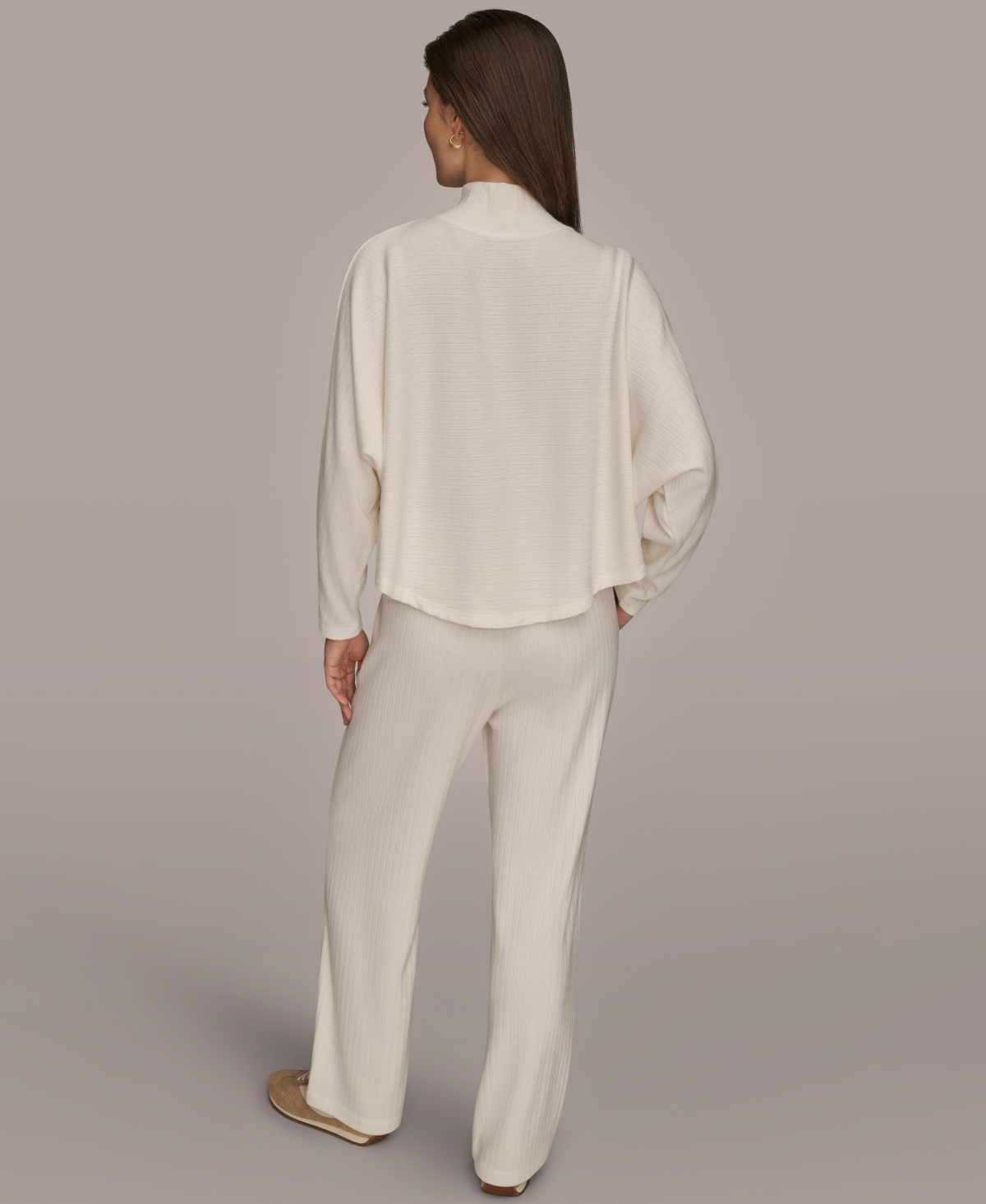 Donna Karan Weekend Women's Mock Neck Crop Top In White