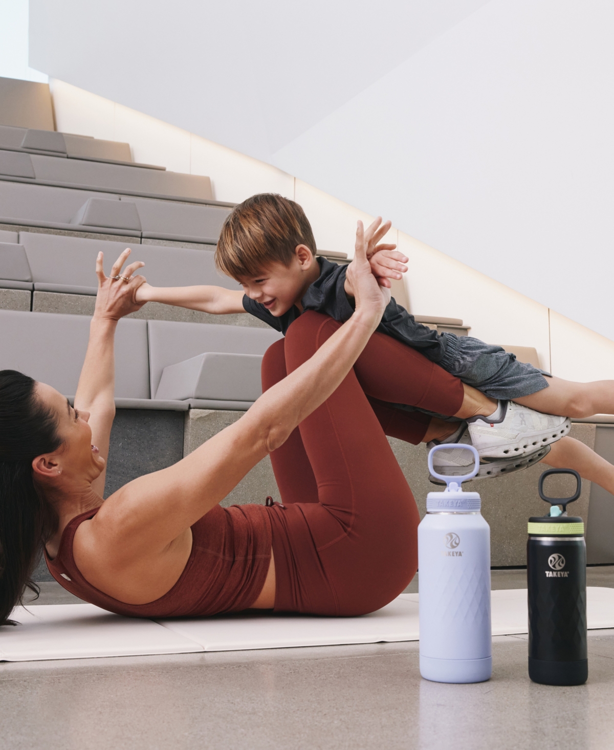 Takeya Sport 32 Oz. Triple-insulated Water Bottle With Straw Lid In Silver