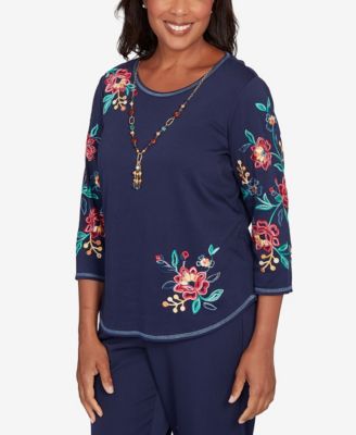 Plus Size Saratoga Springs Embroidered Sleeve Knit Top with Necklace