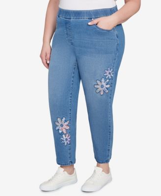 Plus Size Hilton Head Floral Applique Detail Short Length Jeans