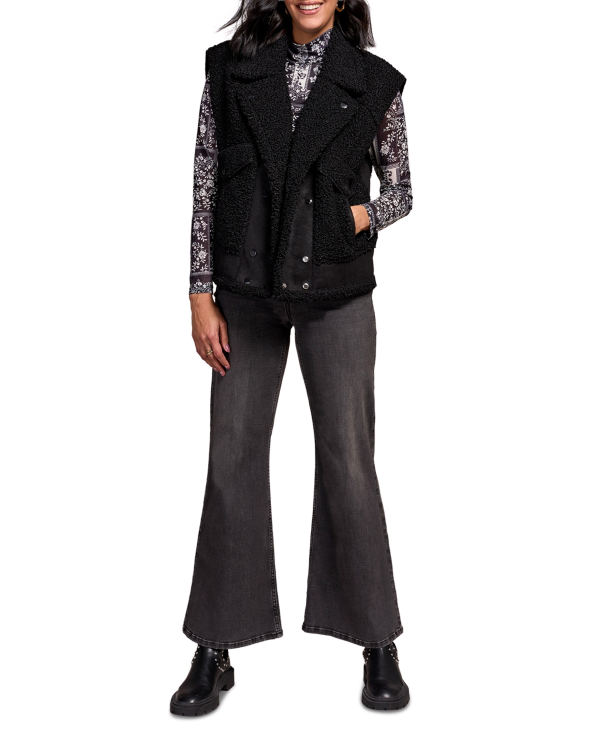 Tribal Women's Collared Sleeveless Sherpa Vest In Black
