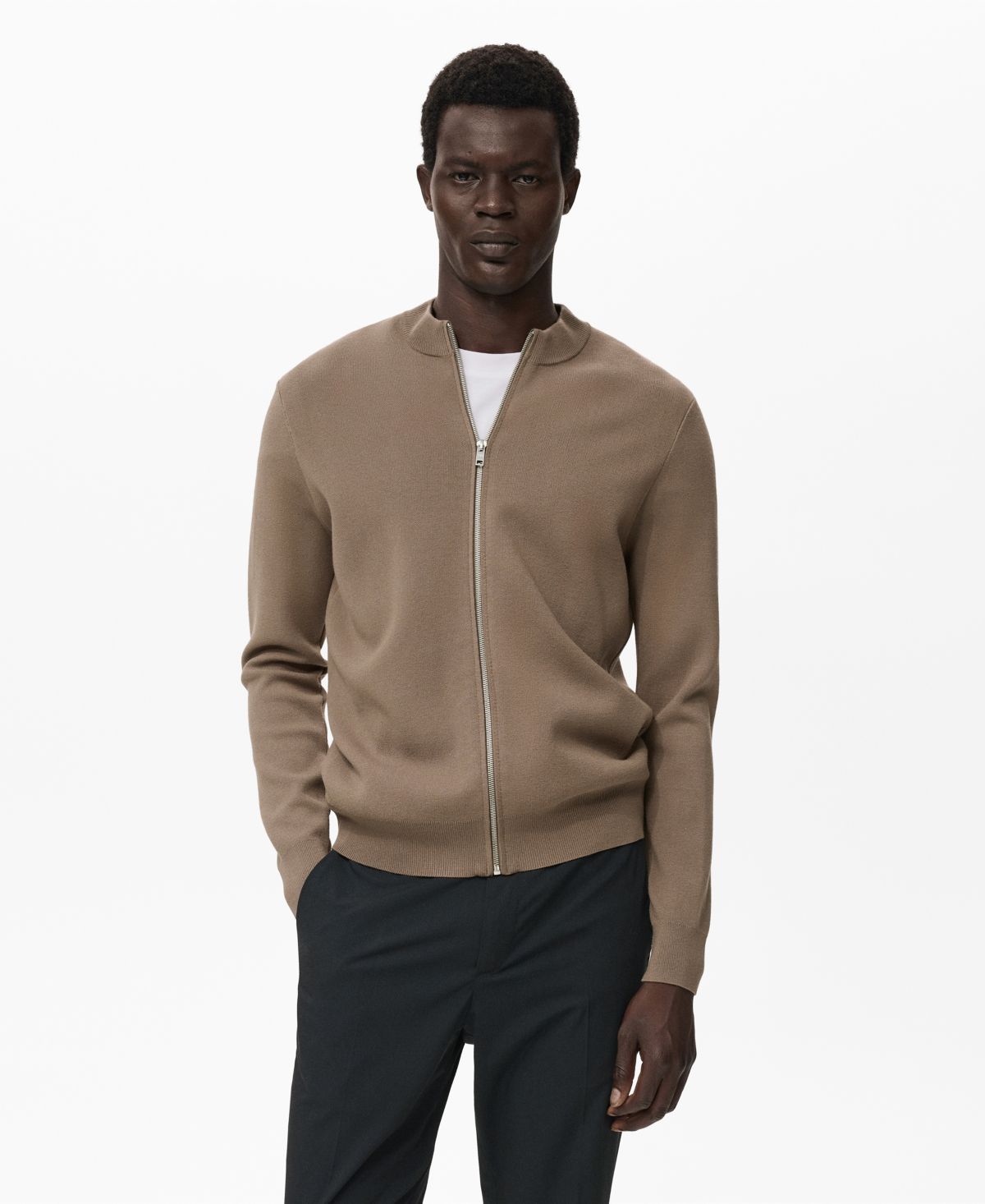 Мужской вязаный кардиган на молнии