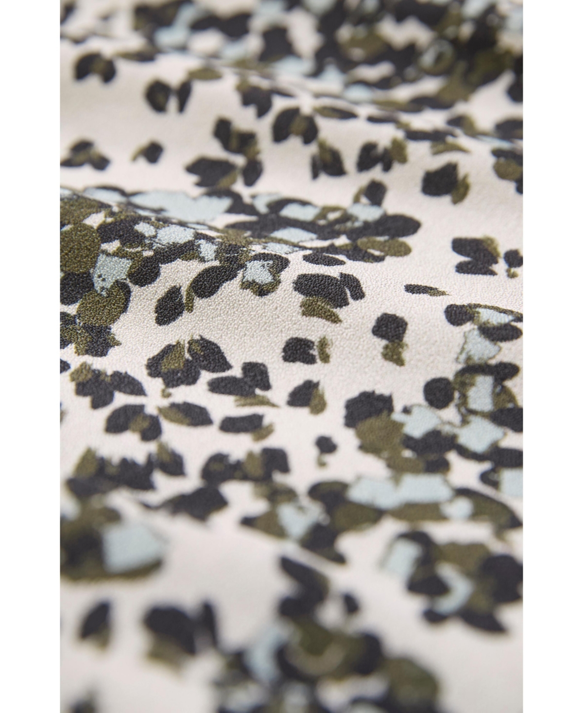 Celtic & Co. Women's Printed Drop Shoulder Long Sleeve Shirt