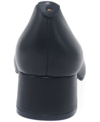 Women's Gardena Pointy Toe Pumps