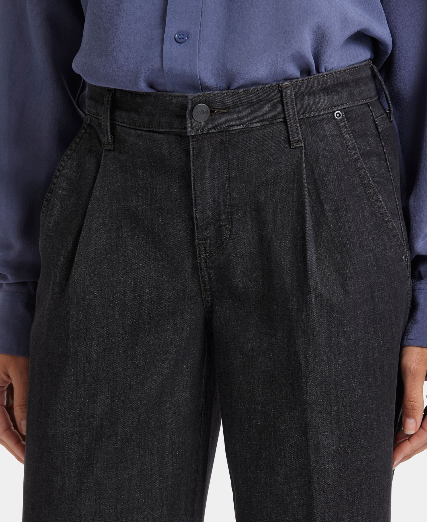 Petite Teresa Wide Leg Ankle Pleated Jeans