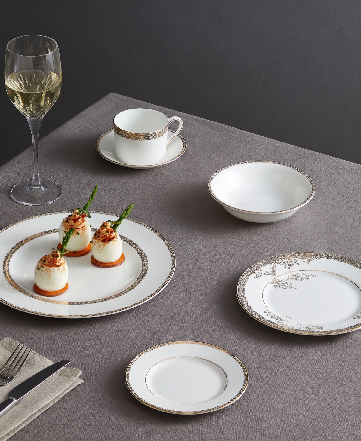 Vera Wang Wedgwood Lace Gold Appetizer Plate