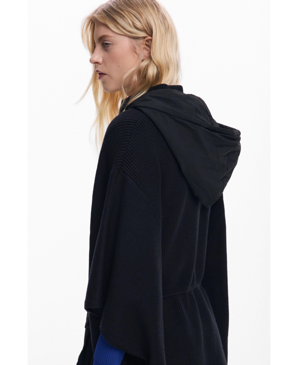 Desigual Women's Poncho With Hood And Pockets In Black