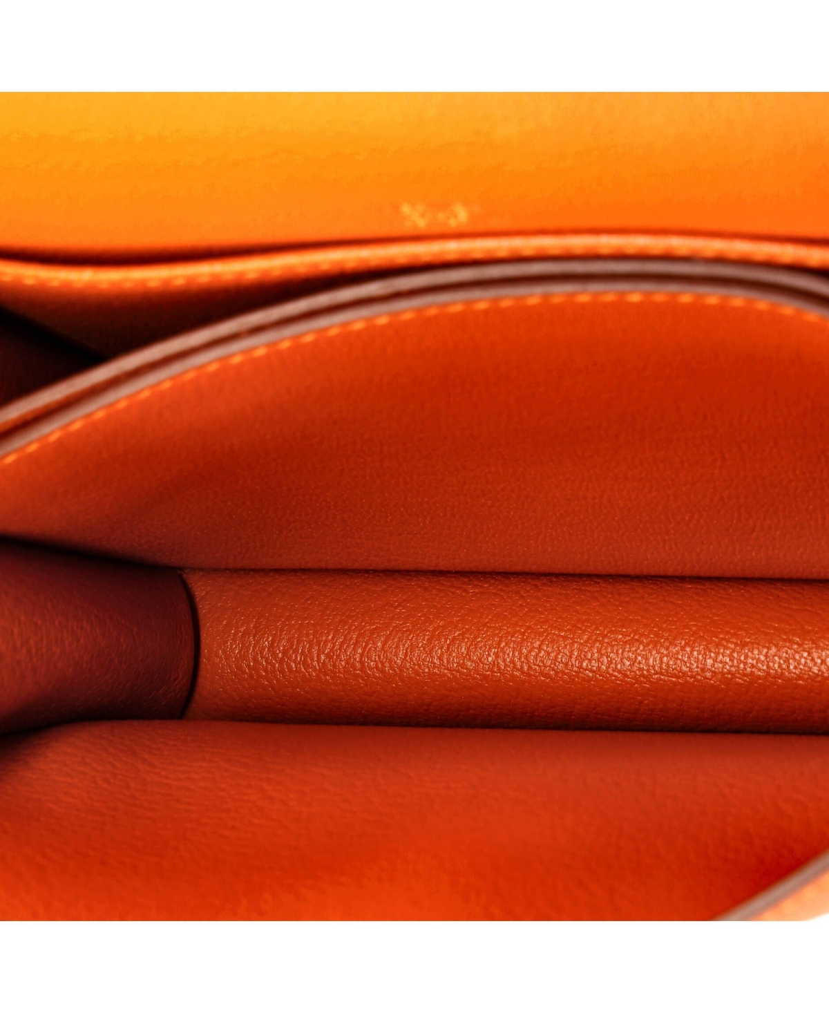 Pre-Owned Hermes 18 Roulis Bag Evercolor