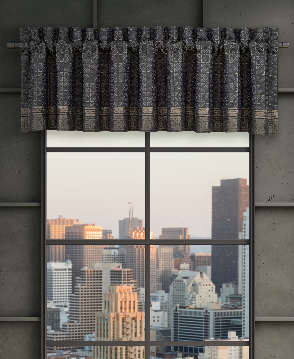J Queen New York Alaro Window Straight Valance