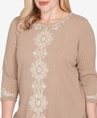 Women's Petite Vienna Embroidered 3/4-Sleeve Top