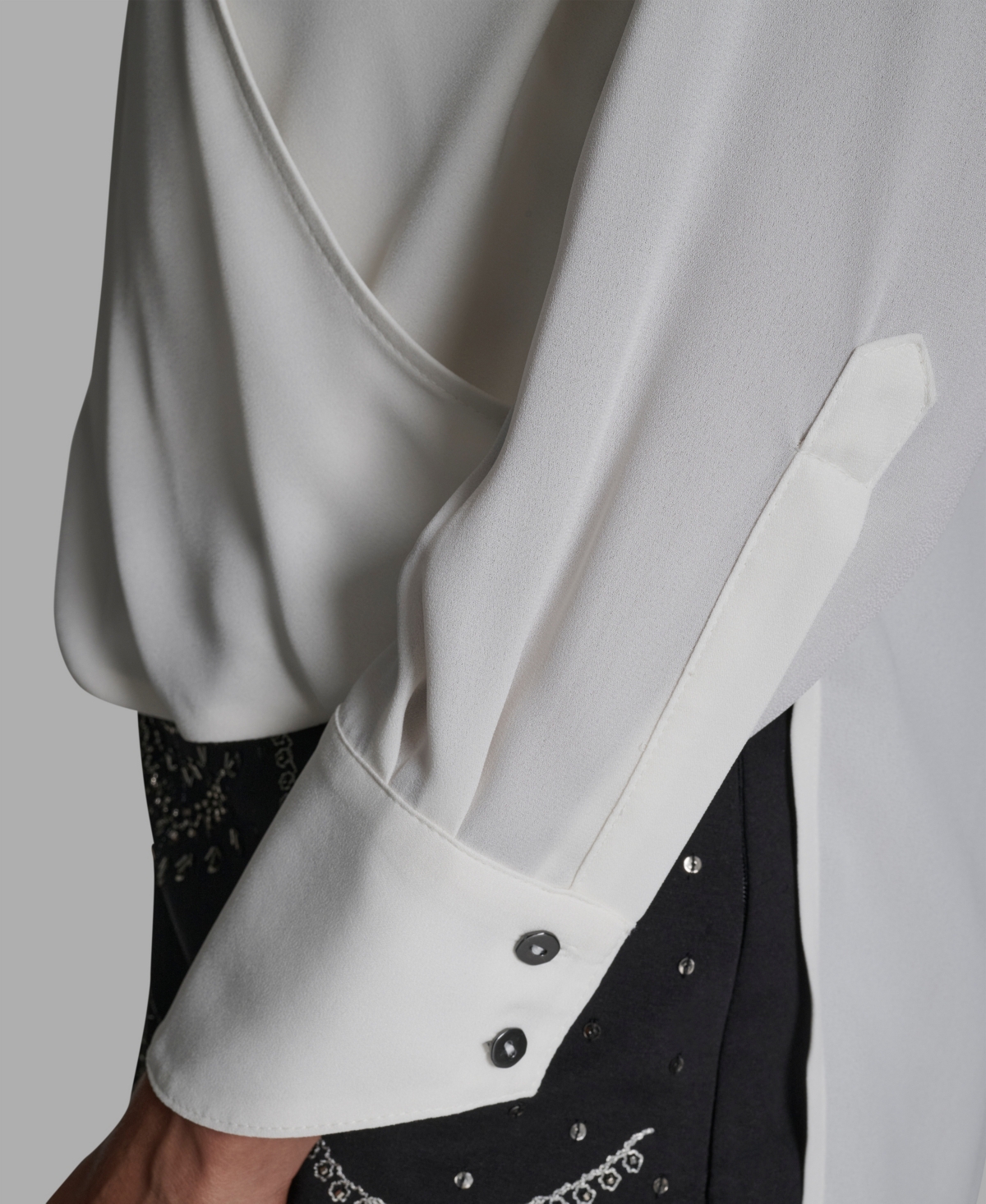 Bcbg Women's Long-Sleeve Hi-Low Top