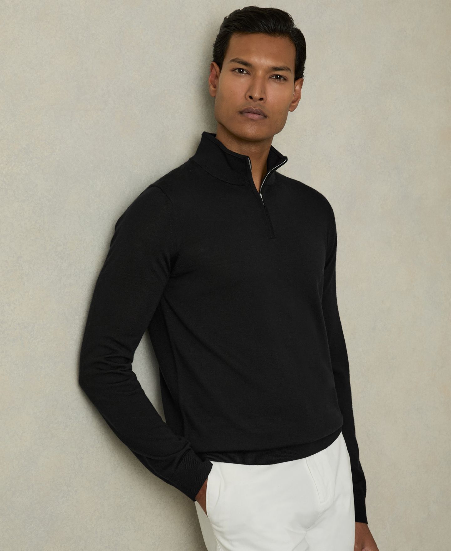 Мужской свитер REISS Blackhall Merino Wool Half-Zip Funnel Neck, цвет: Чёрный — фото 1
