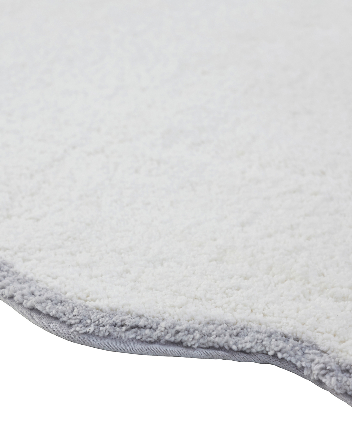 Vcny Home Scallop Cotton Bath Runner, 24" X 60" In White