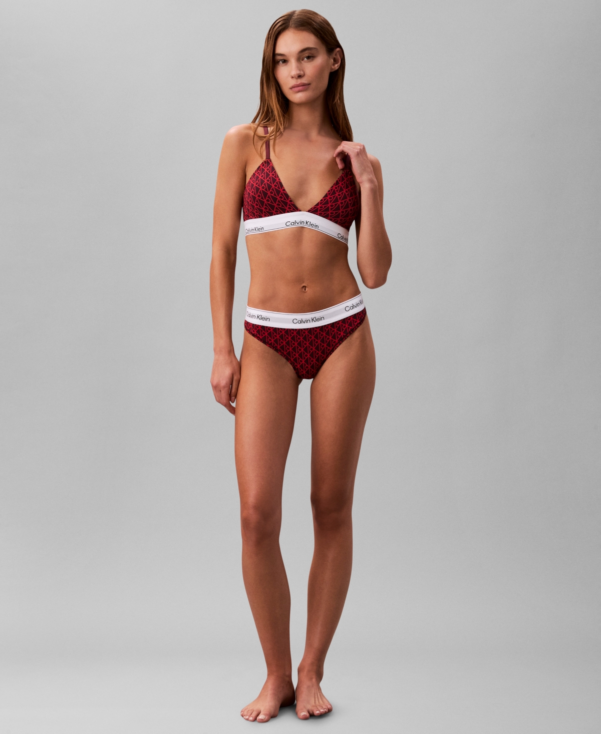 Calvin Klein Seamless Emblem Stitch-Free Thong