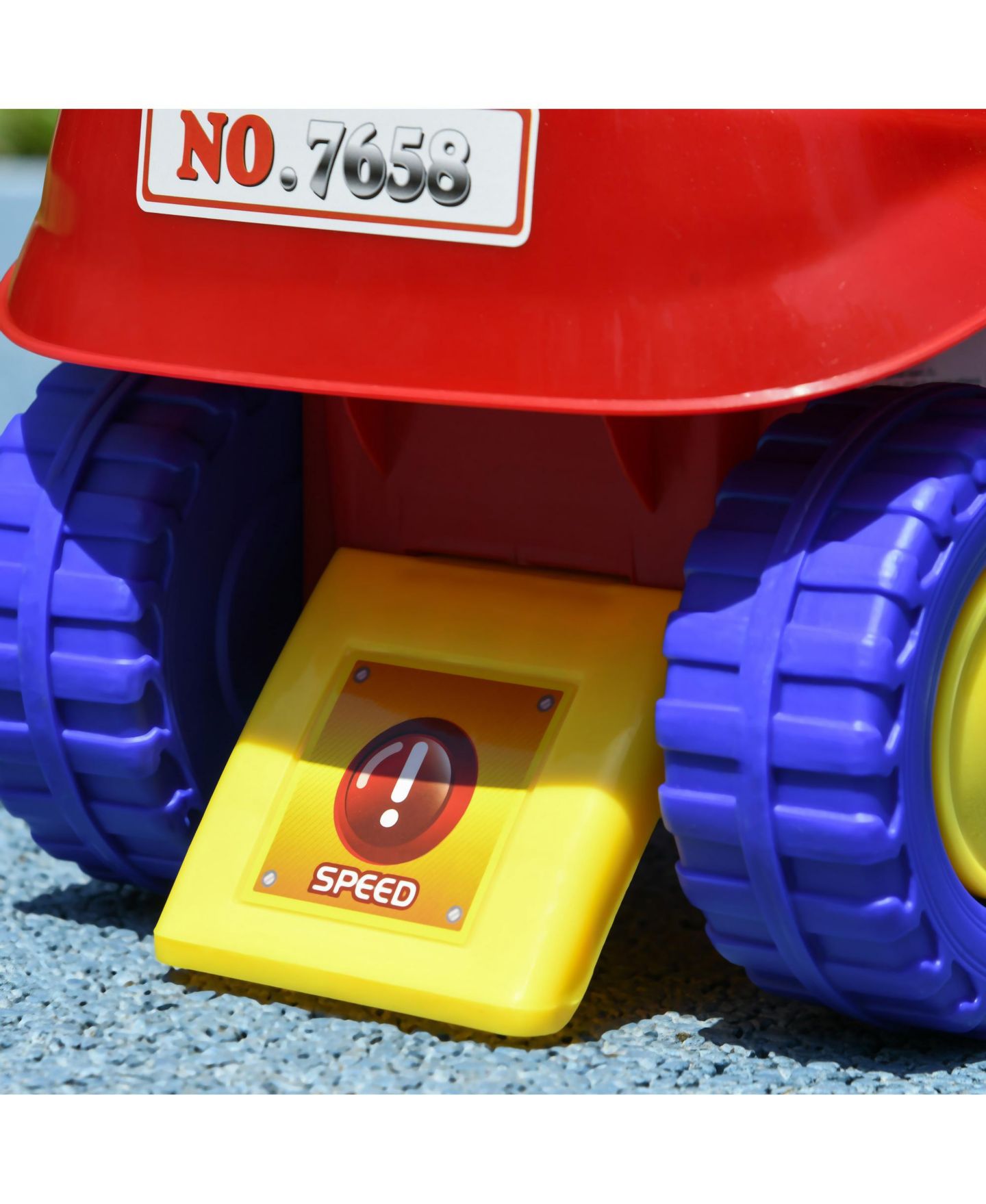 Детская игрушка Qaba Toddler Ride on Fire Truck with Music, Horn, Under Seat Storage, цвет: Красный — фото 8
