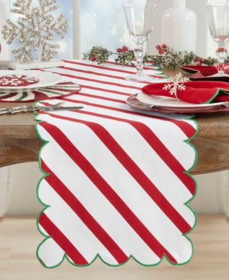 Scalloped Table Runner, 16" x 72"