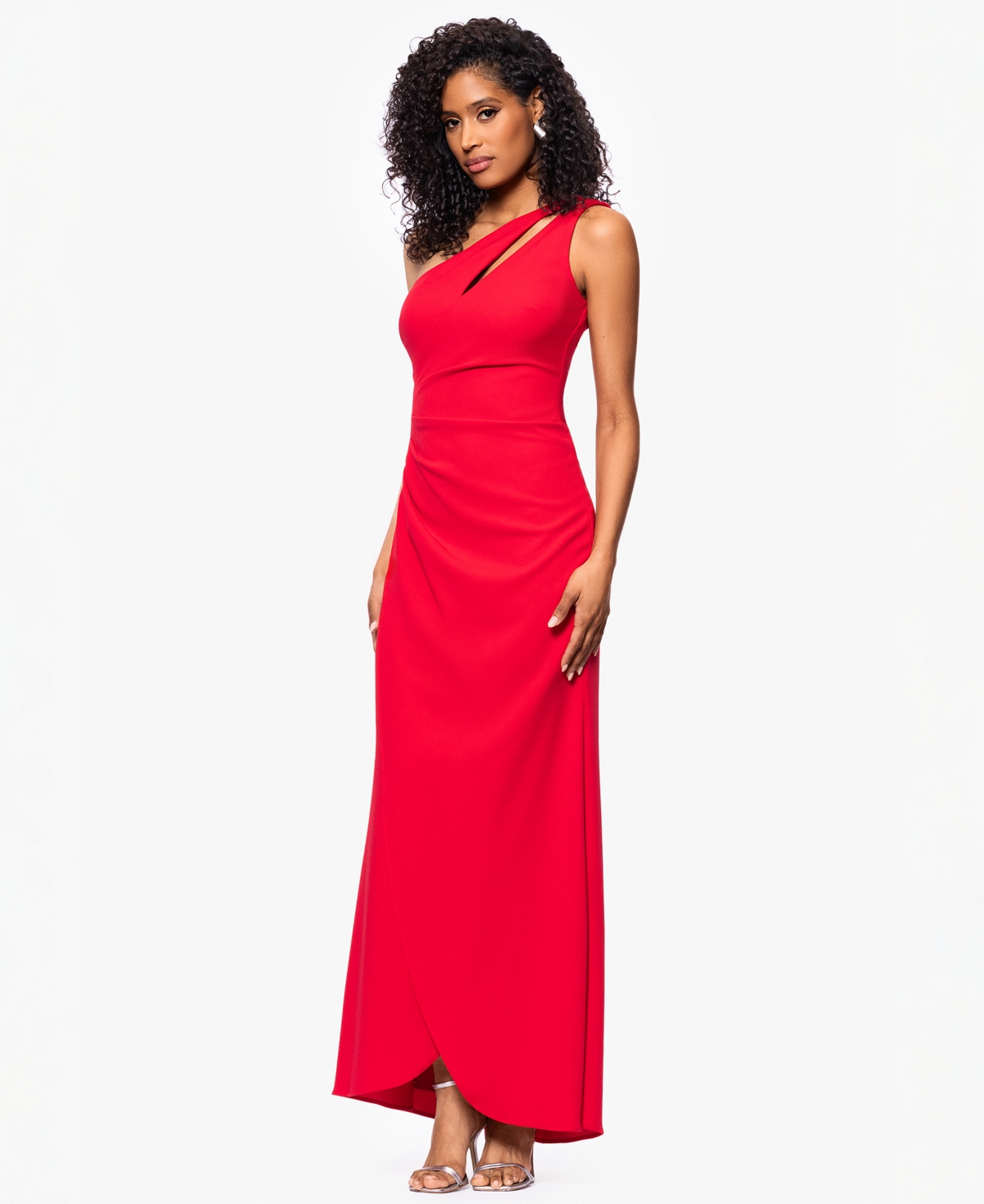 Betsy & Adam Petite One-shoulder Ruched Gown In Red