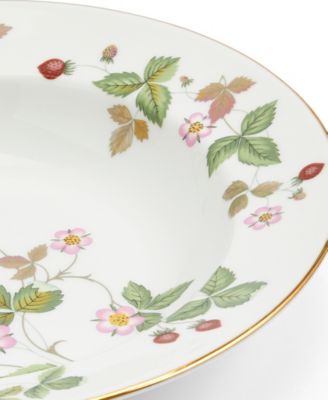 Wedgewood Wild Strawberry Rim Soup Bowl