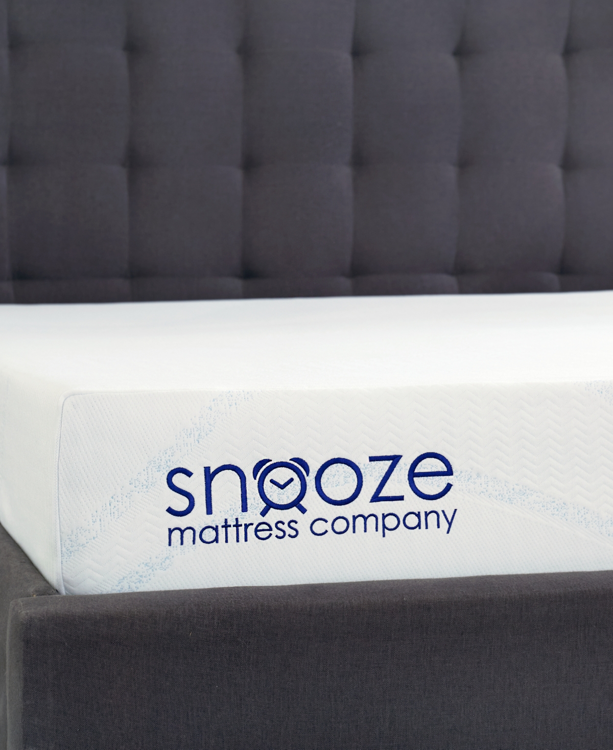 Snooze Triple Layer Gel Memory Foam 10" Plush Comfort Mattress, Full In White