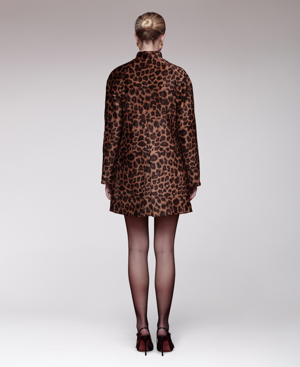 Avec Les Filles Women's Printed A-line Empire Waist Jacket In Burgundy