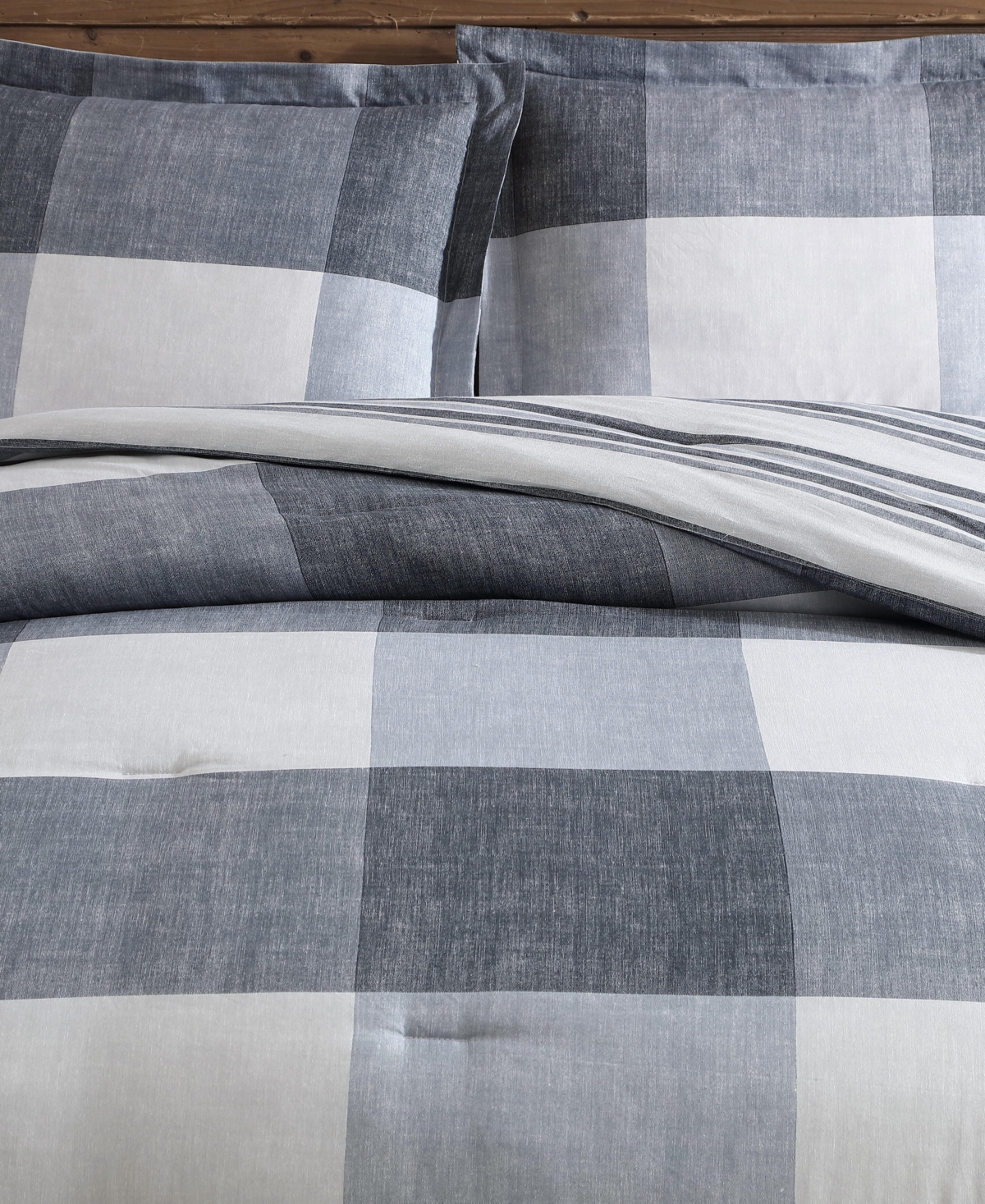 Eddie Bauer Oversized Plaid Reversible 7-Pc. Comforter Set