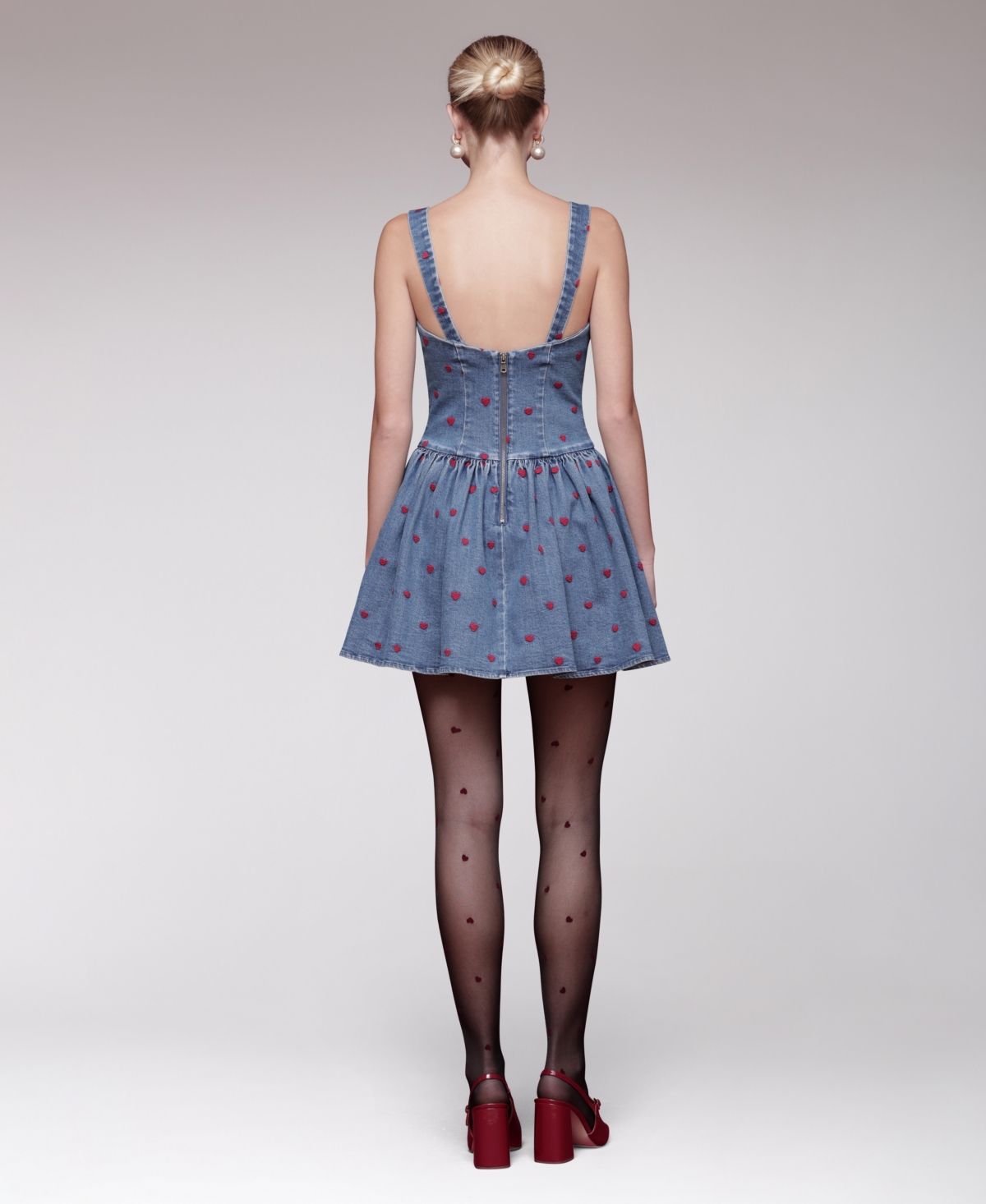 Avec Les Filles Women's Heart Detailed Sleeveless Mini Dress