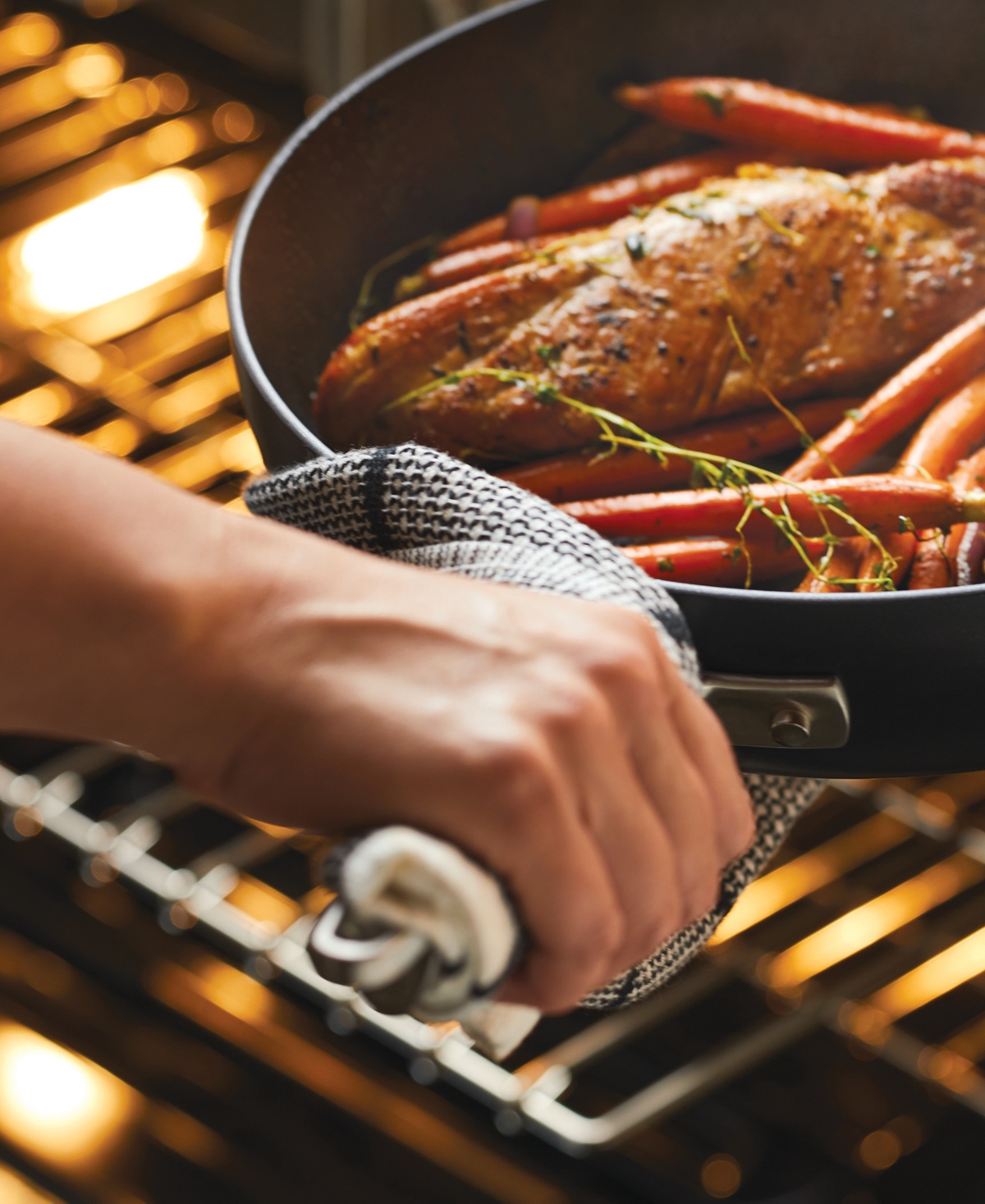 Anolon Advanced Home Hard-Anodized Nonstick Ultimate Pan, 12"