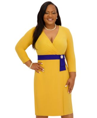 Women's V-Neck Knee Length Wrap Dress, Regular and Plus Size