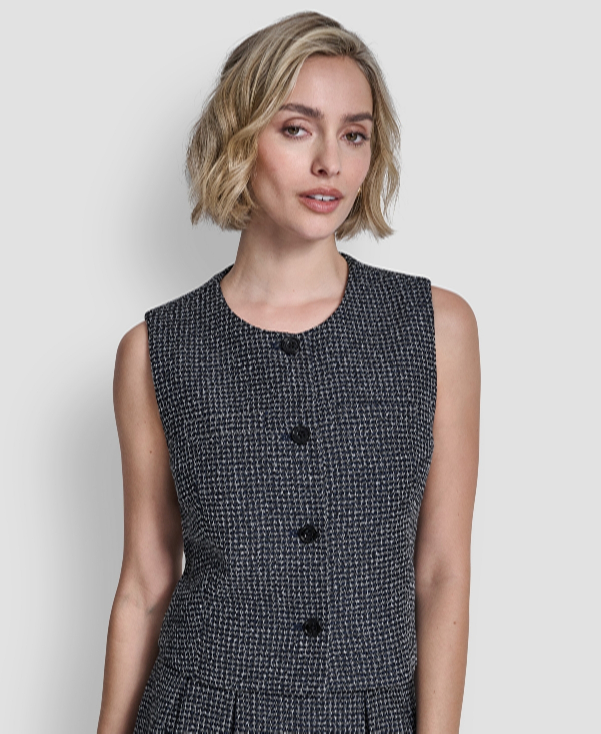 Dkny Women's Button-front Vest Top In Black
