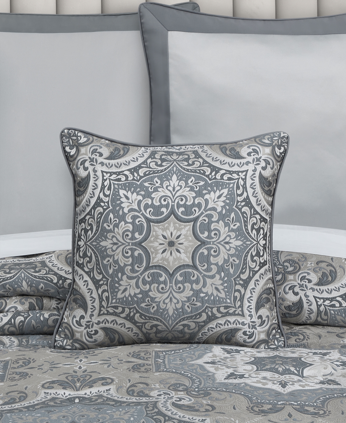 Royal Court Lisbon Reverse Decorative Pillow, 18" x 18"