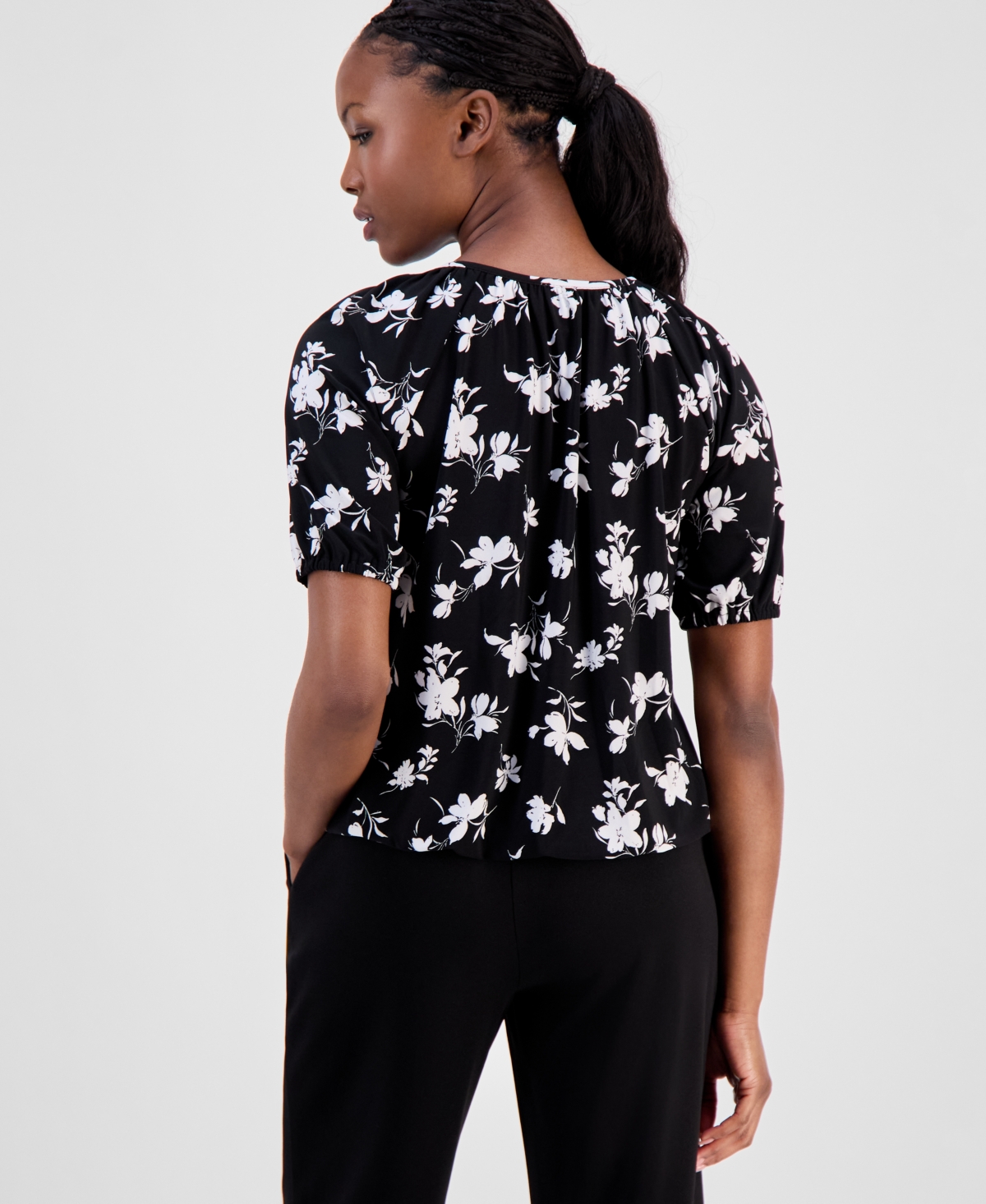 Ak Anne Klein Petite Keyhole-Cutout Top