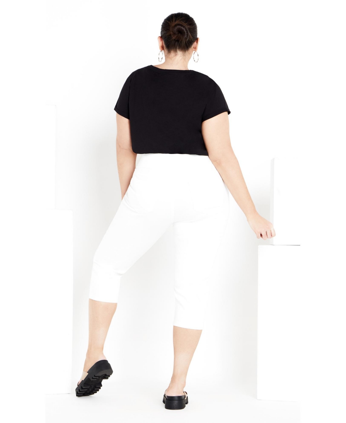 Avenue Women's Butter Denim Pull On Crop Jean