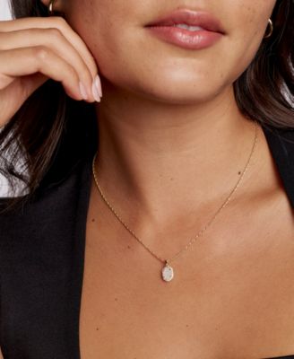 Daphne Crystal Frame Short Pendant Necklace