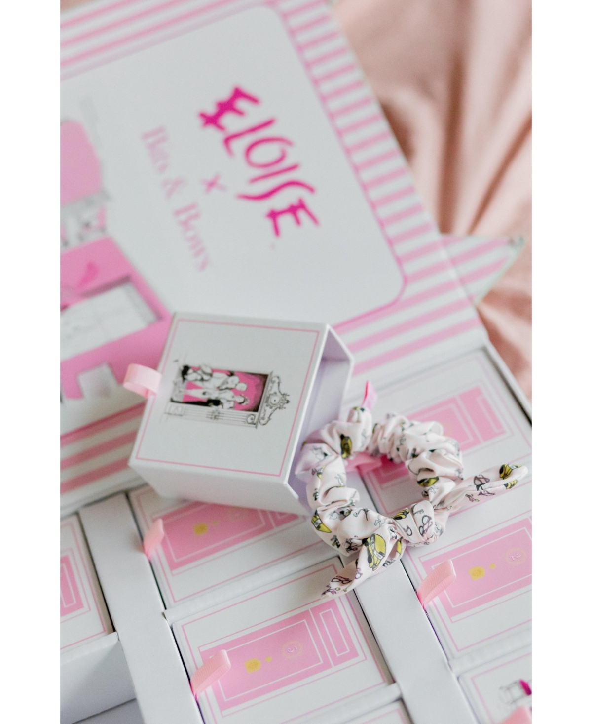 Bits & Bows Girls Eloise Nyc Taxi Bow Scrunchie