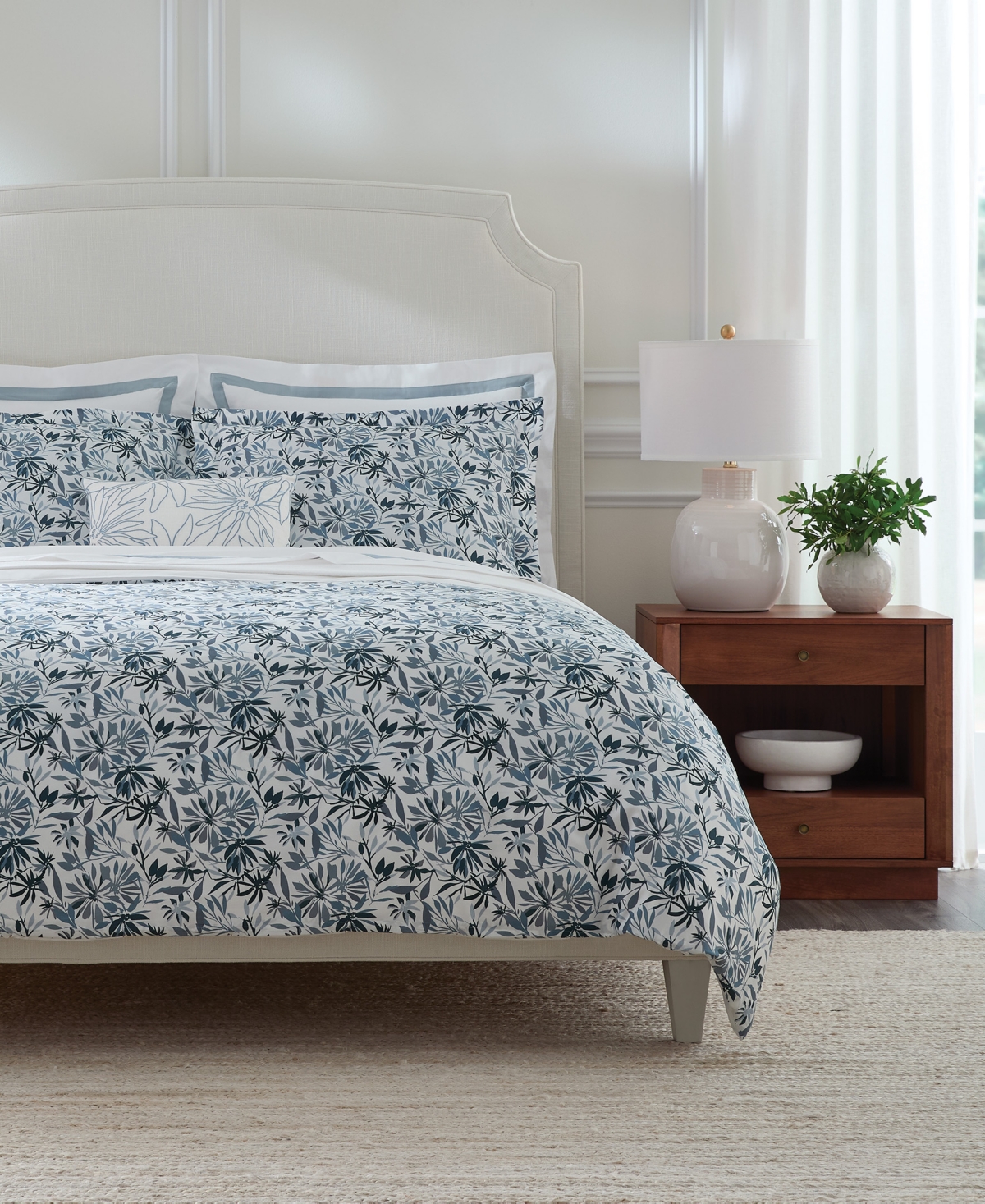 Sferra Olivia Floral Duvet Cover, King In Blue