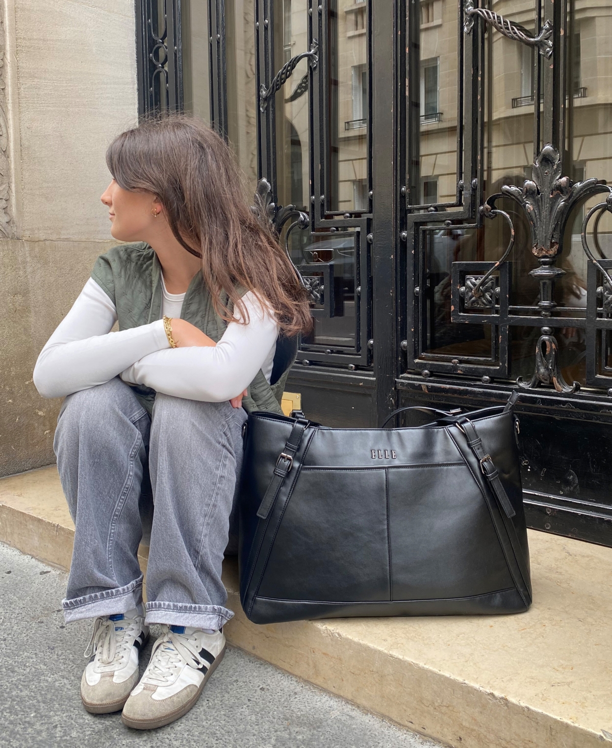 Elle Leisure Luxe 13" Weekender Tote Bag In Black