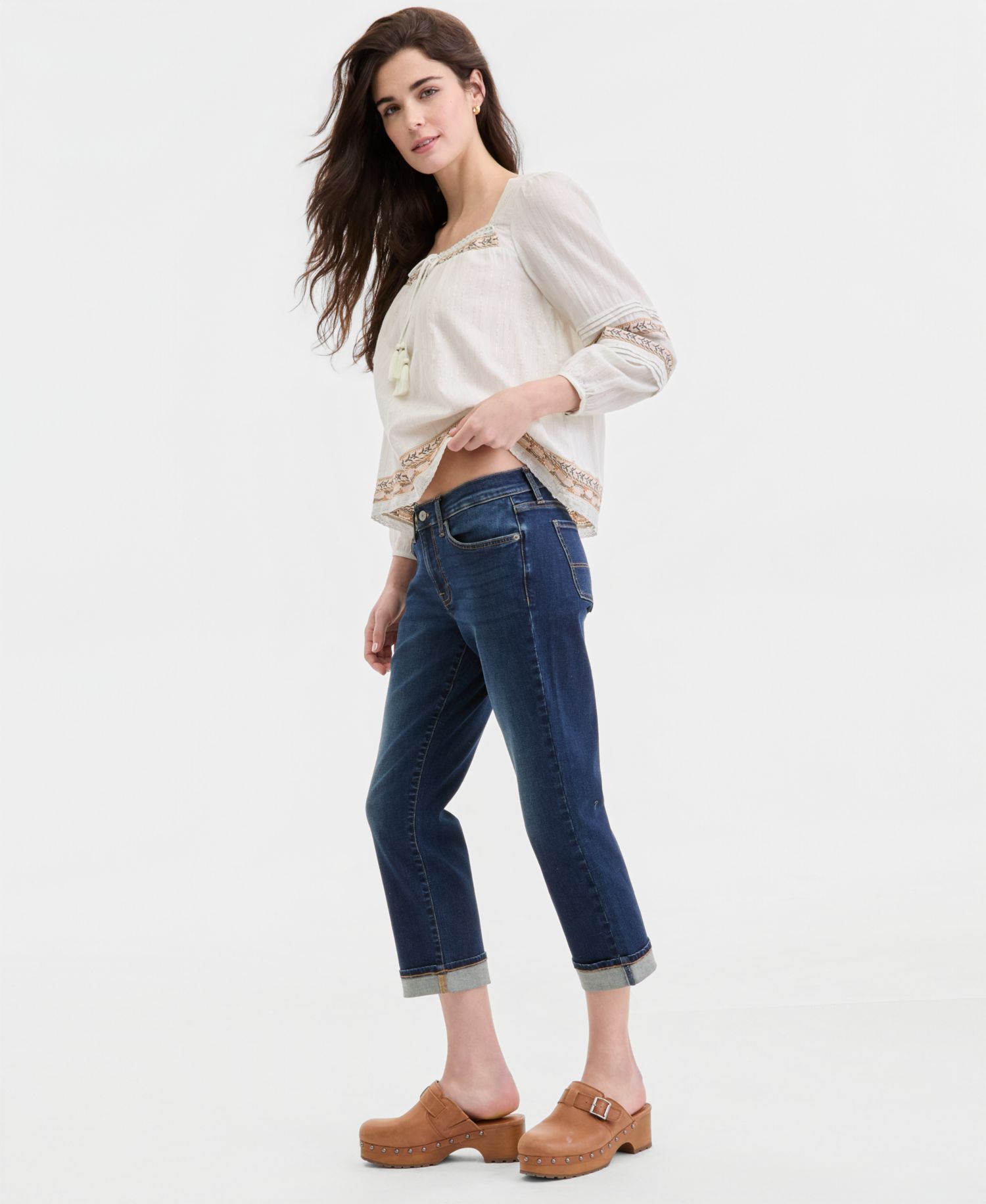Women's Mid-Rise Sweet Capri Jeans