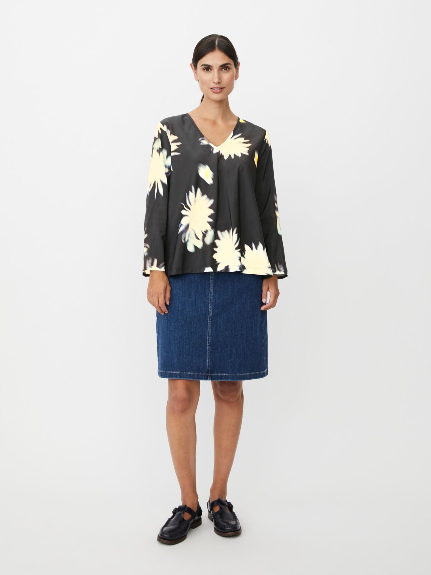 Women's Kala Long Sleeve V-Neck Blouse
